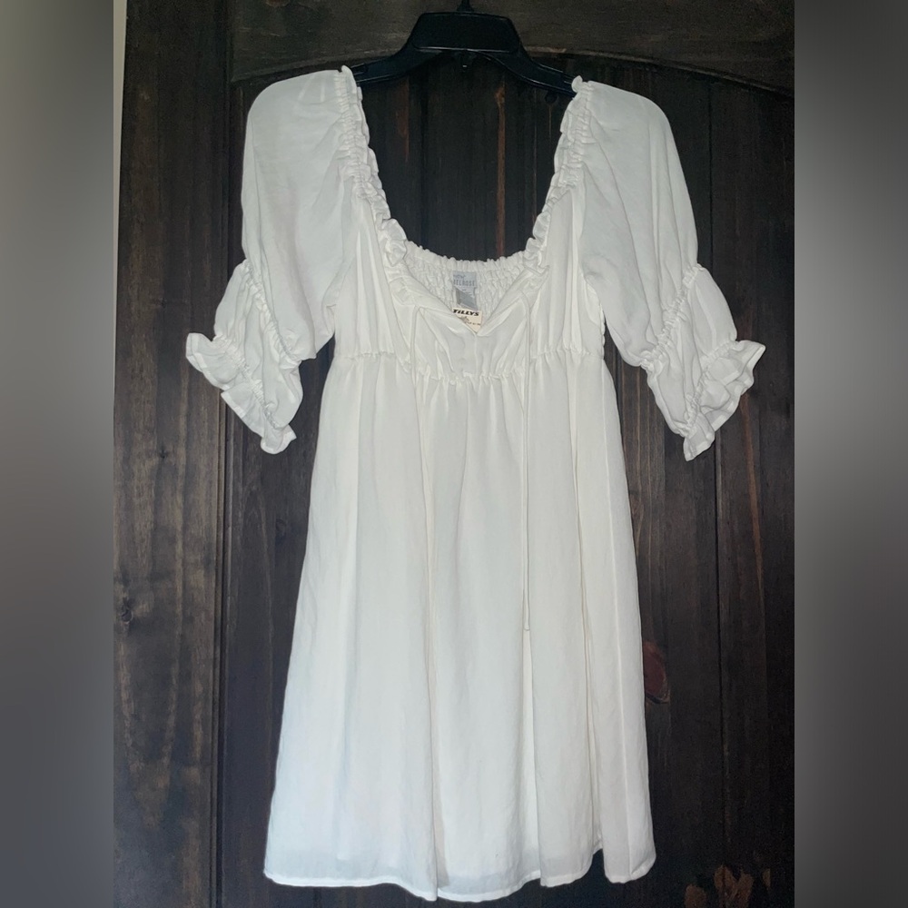 NWT! West of Melrose NEW White dress, Size XS